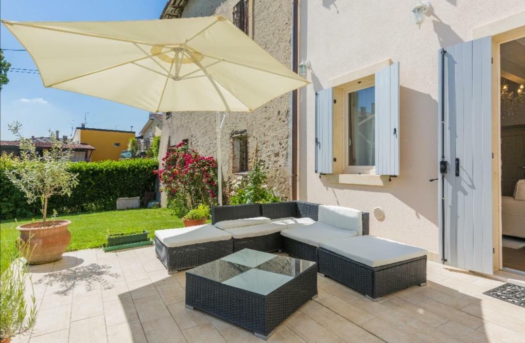 Hotel Sweet Corner Castelnuovo del Garda Exterior foto