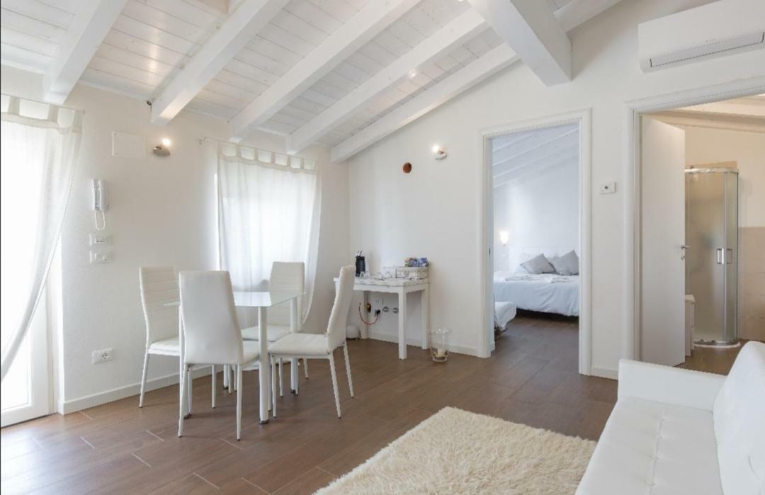 Hotel Sweet Corner Castelnuovo del Garda Exterior foto