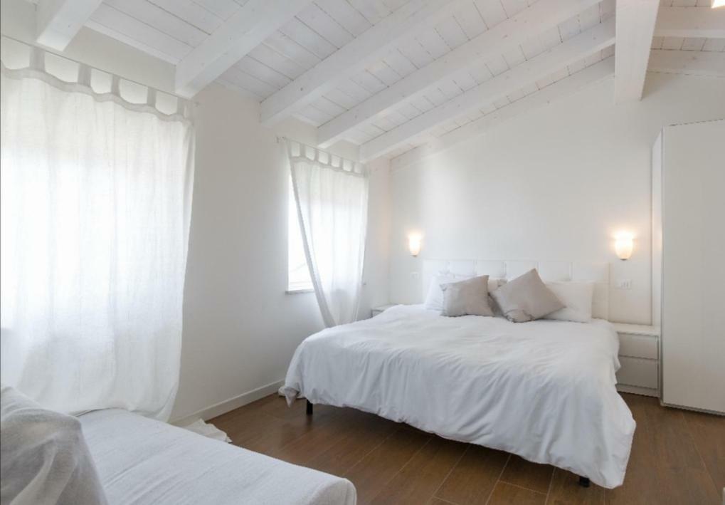 Hotel Sweet Corner Castelnuovo del Garda Exterior foto