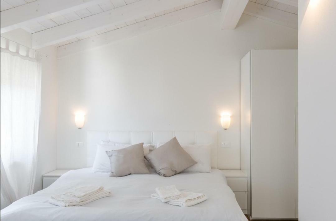 Hotel Sweet Corner Castelnuovo del Garda Exterior foto